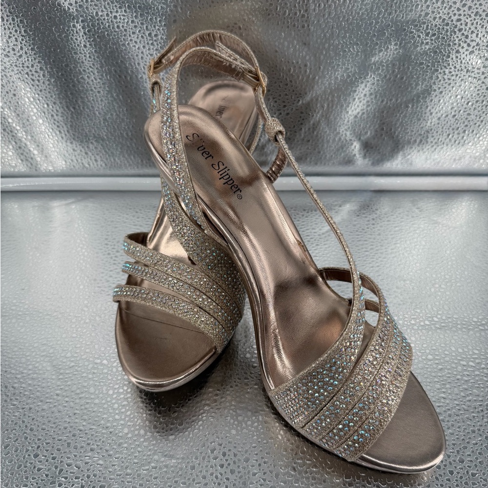 Silver Slipper RoseGold and Rhinestone Heels 10W